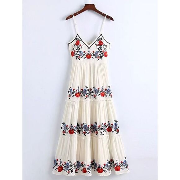 Altar'd State Dresses & Skirts - Gorgeous Embroidered Floral Maxi Dress